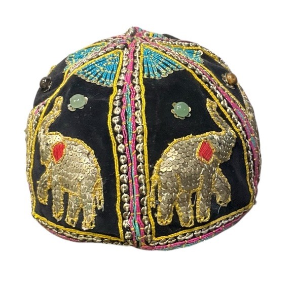 ?? Vintage Hand-Embroidered Elephant Sequin Hat — One of a‎ Kind main image 5